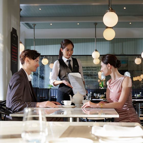 تناول الطعام - Oriental Residence Bangkok