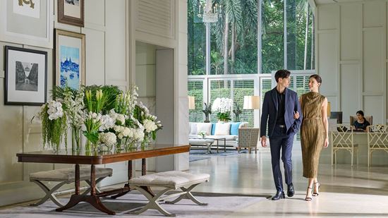 Lobby - Couple